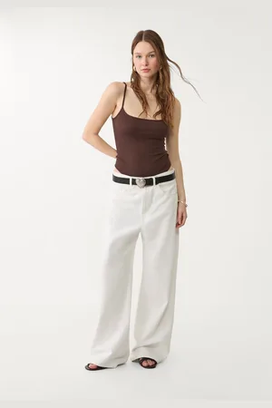 Stradivarius Body tirantes canalé 24