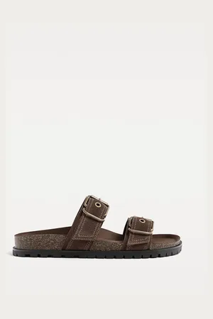 Stradivarius Sandalias planas piel 24